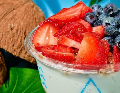 image of food served at playa bowls franchise locations